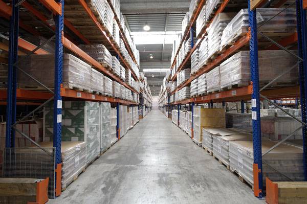 Gestion informatisée de stocks avec traçabilité parfaite dans un entrepôt de 20 000m2 hautement sécurisé à Marseille
